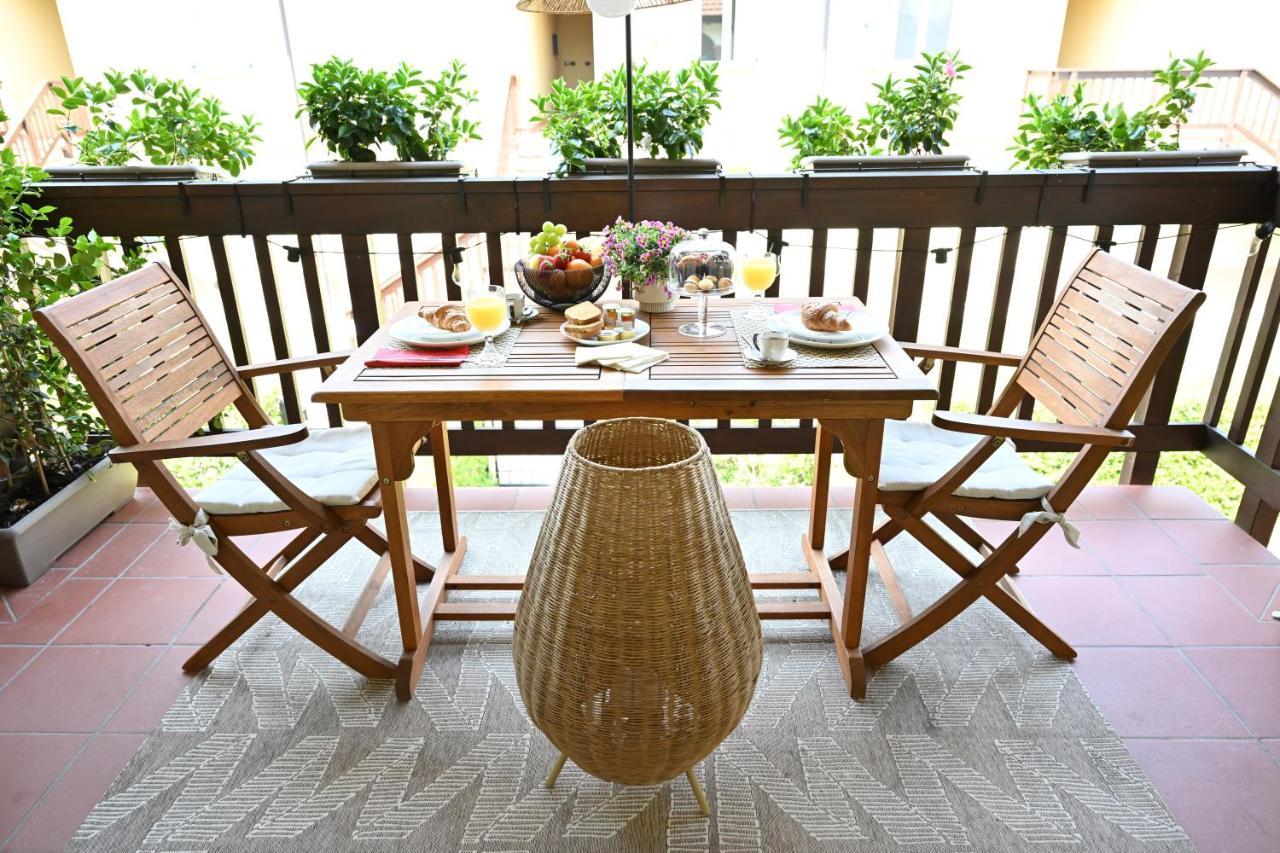 Aura Loving Home Con 4 Posti Letto, Cucina Completa, Terrazzo Ed Un Grande Parco Verde Serravalle d'Asti Bagian luar foto