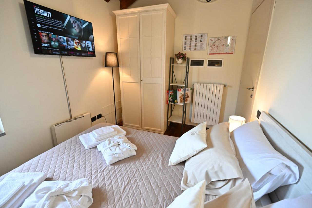 Aura Loving Home Con 4 Posti Letto, Cucina Completa, Terrazzo Ed Un Grande Parco Verde Serravalle d'Asti Bagian luar foto